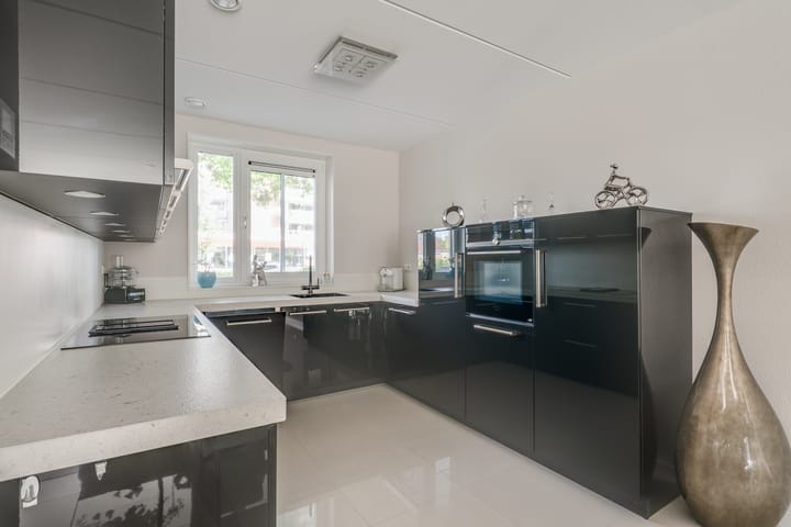 Photo 14 of Erasmuslaan 2-F