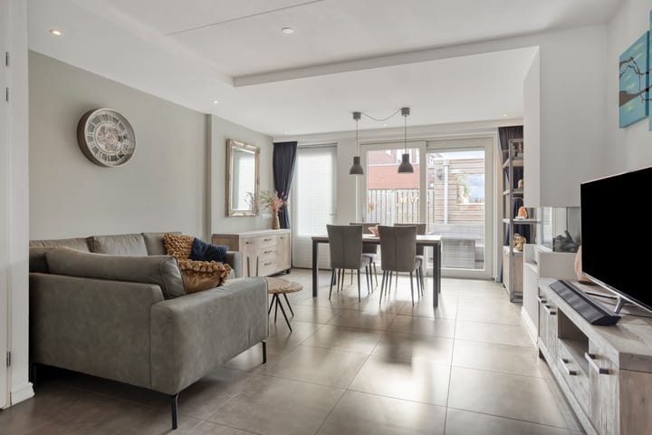 Foto 8 van Afrikaanderstraat 6