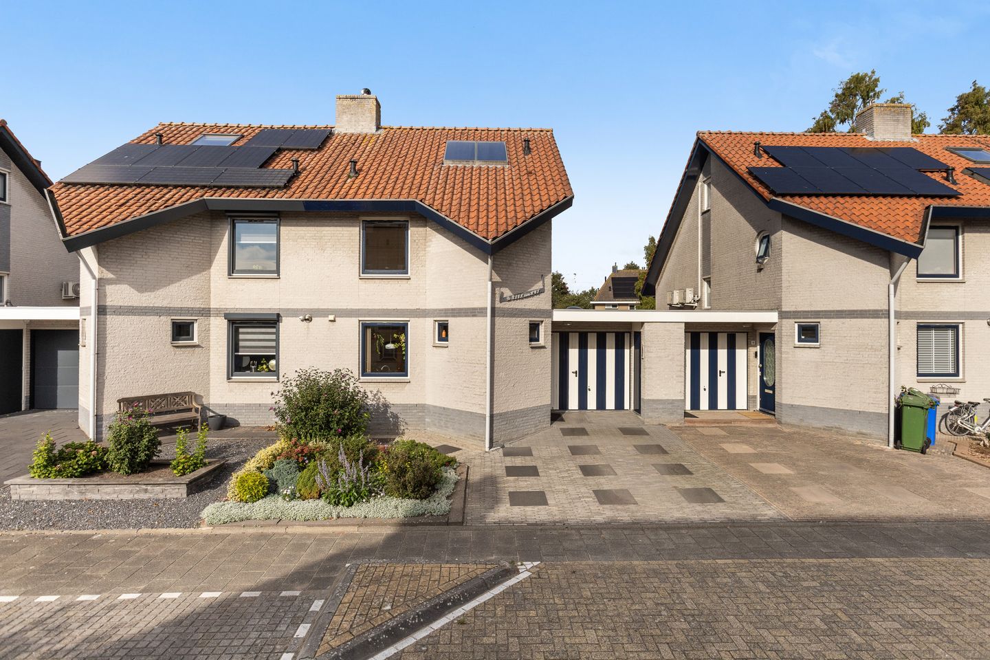 Foto 1 van Alewijnsweer 16