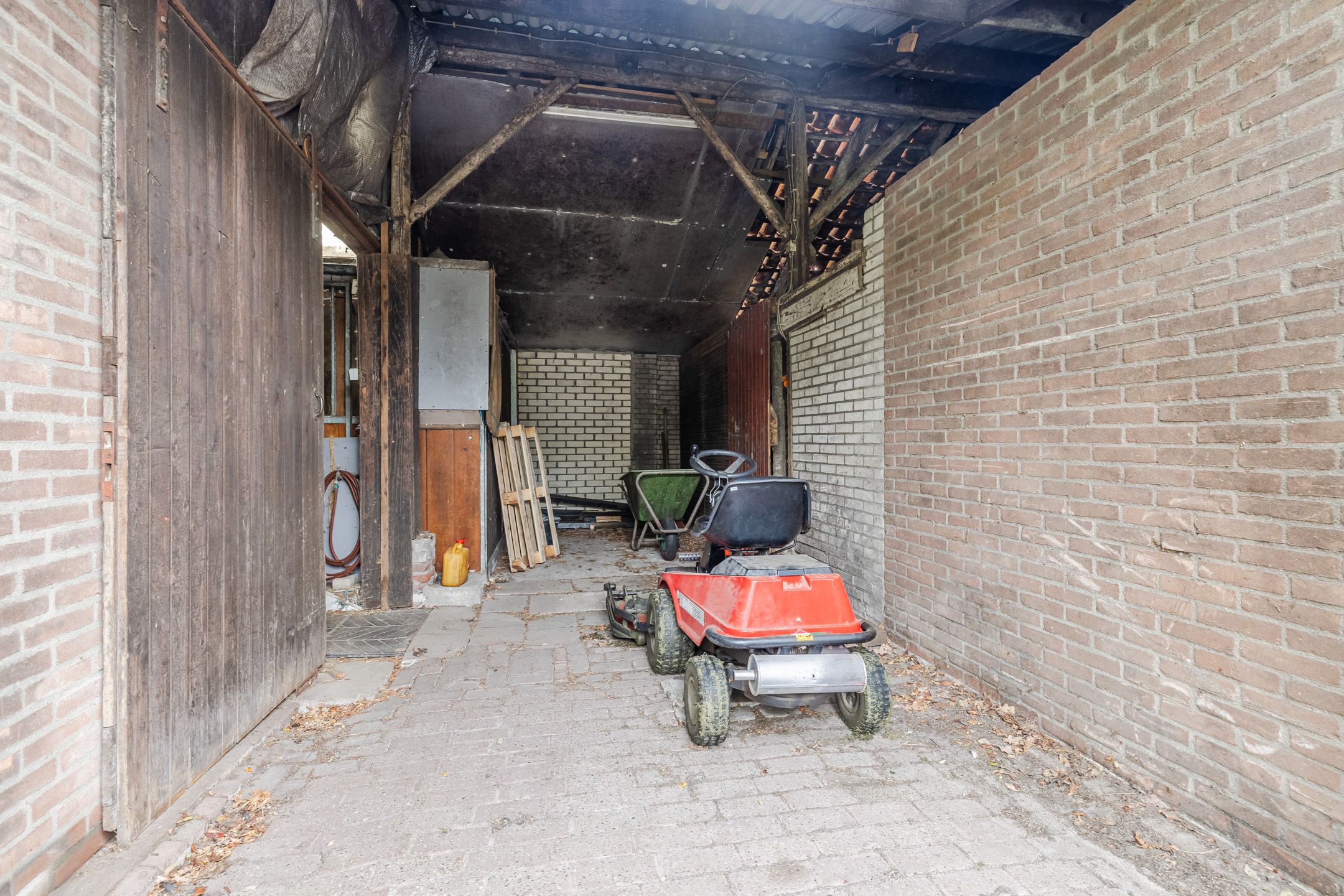 Foto 33 van Westeinde 568