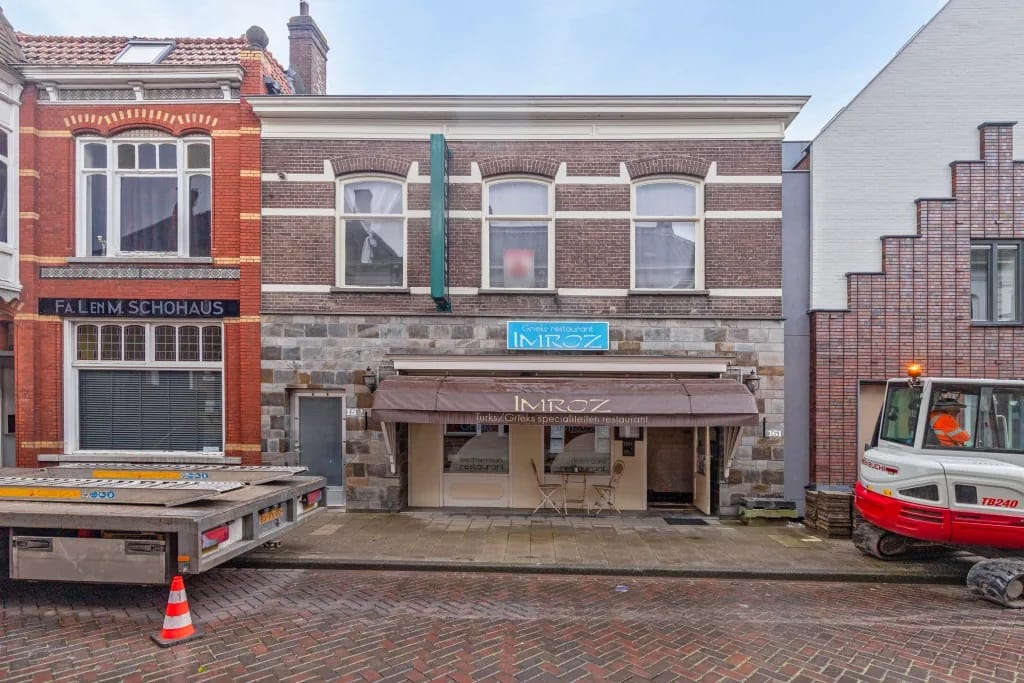 Bekijk foto 1 van Grotestraat 159-161