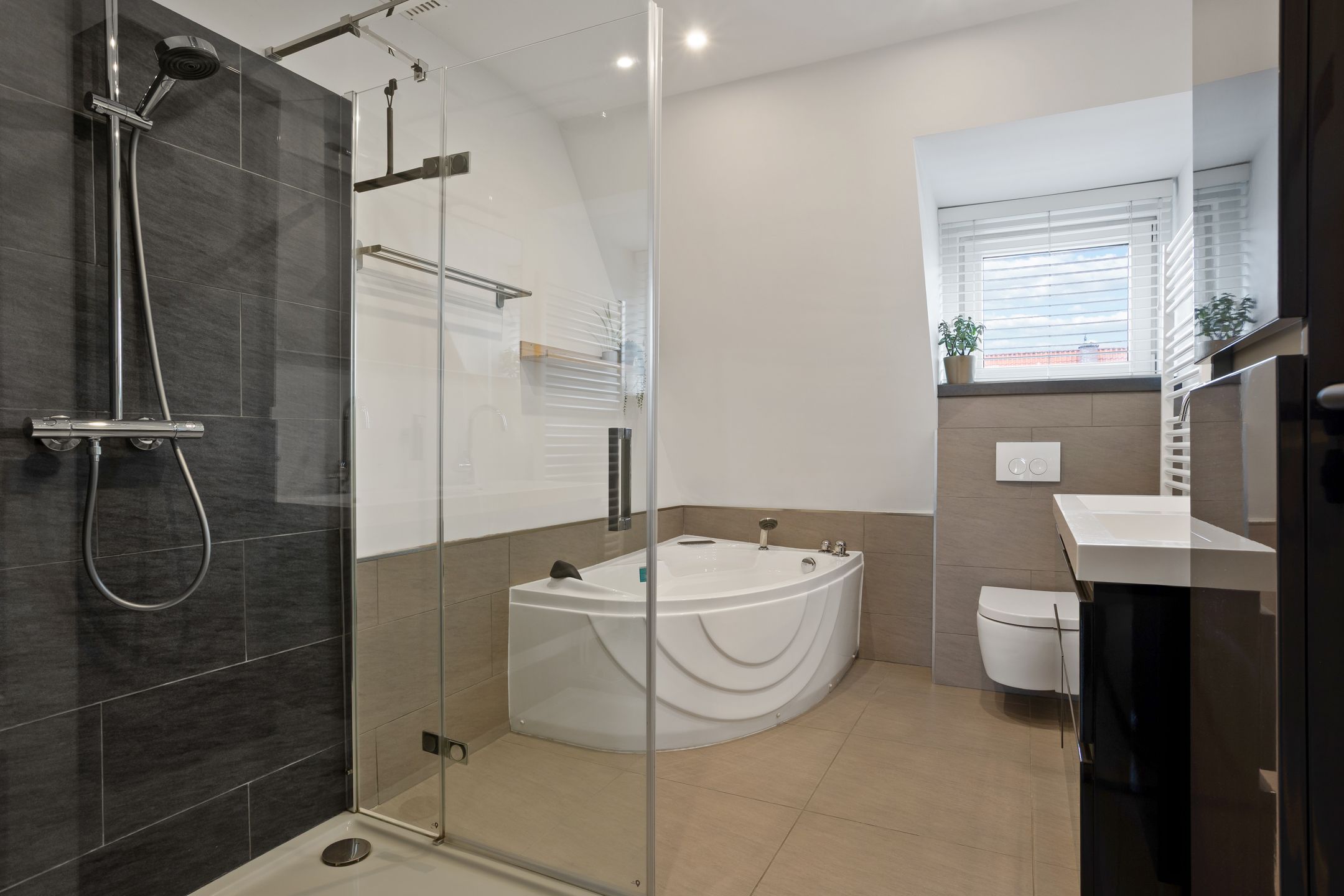 Foto 27 van Lindelaan 189