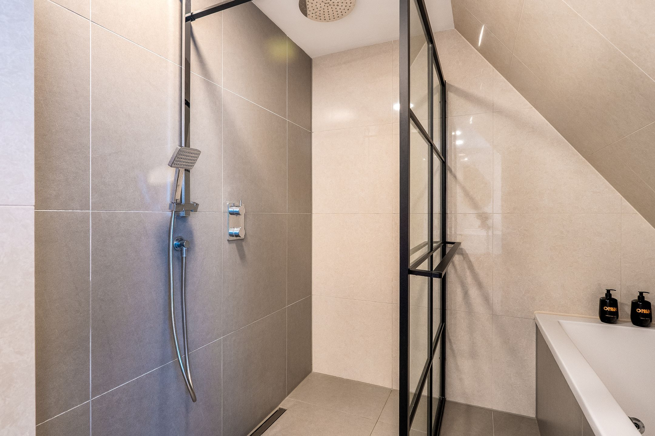 Photo 48 of Jachtlaan 5