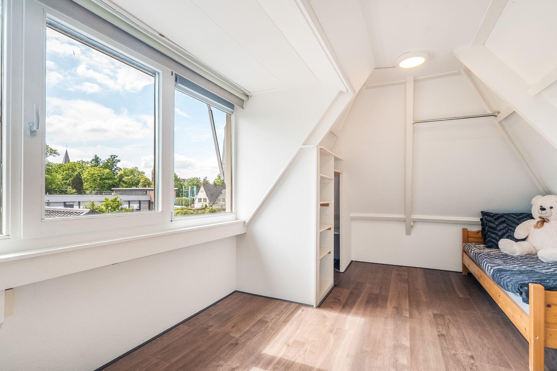 Photo 51 of Jachtlaan 5