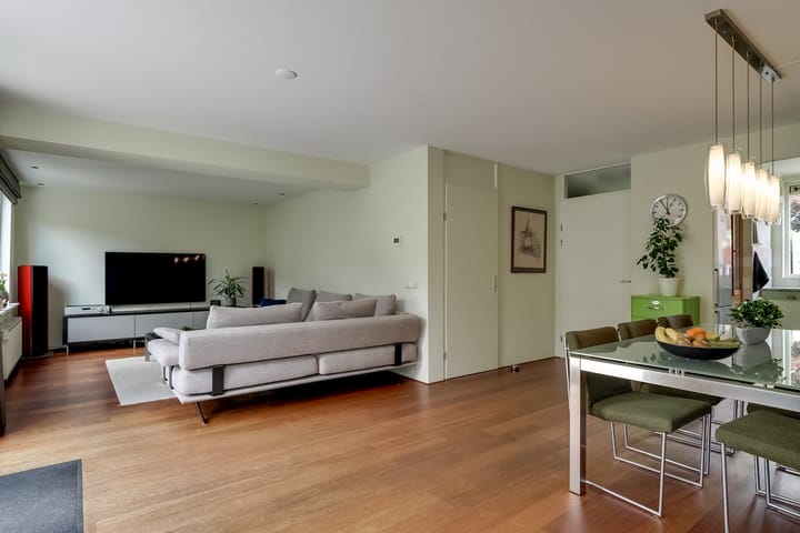 Photo 3 of Robert Stolzhof 41