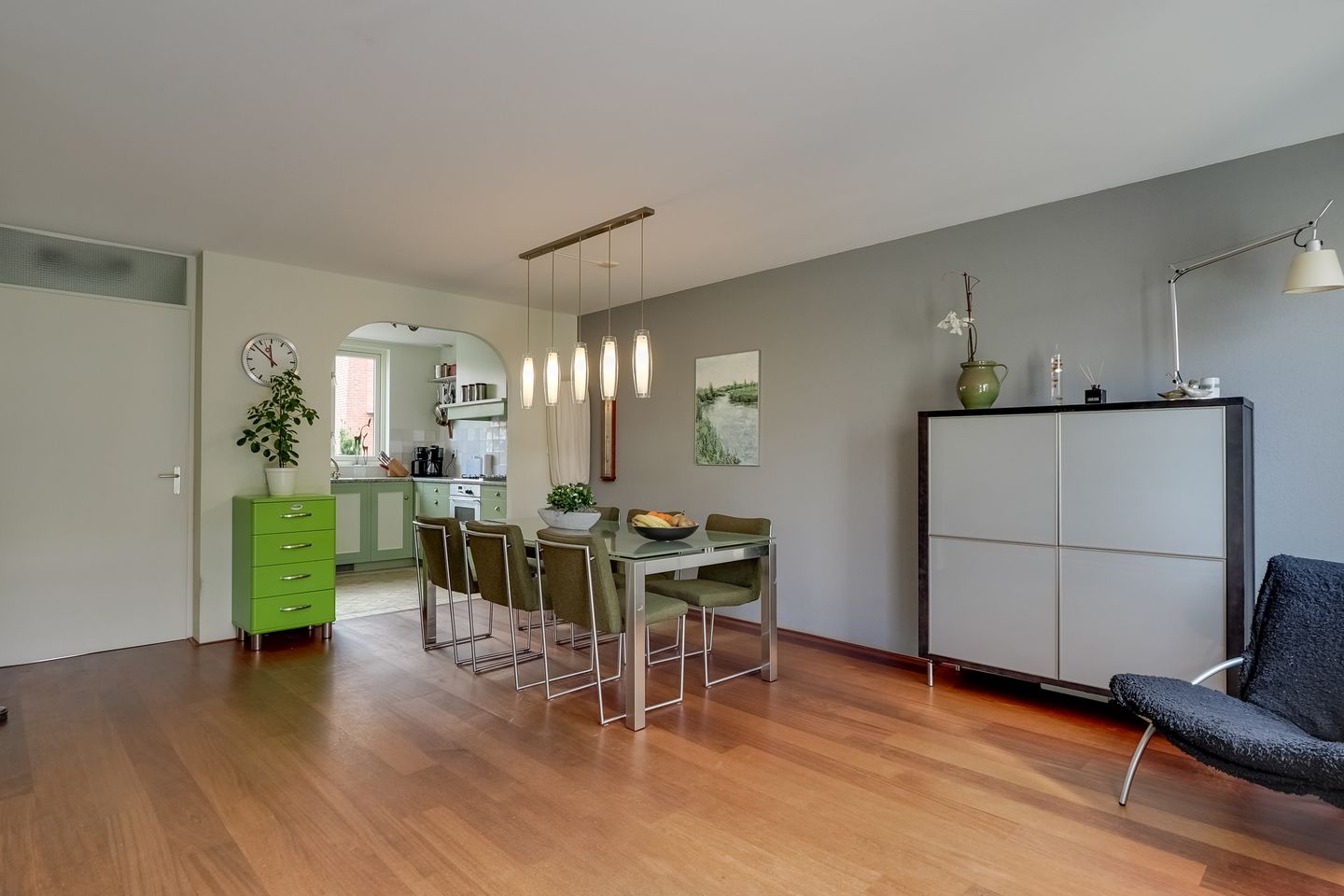 Photo 4 of Robert Stolzhof 41