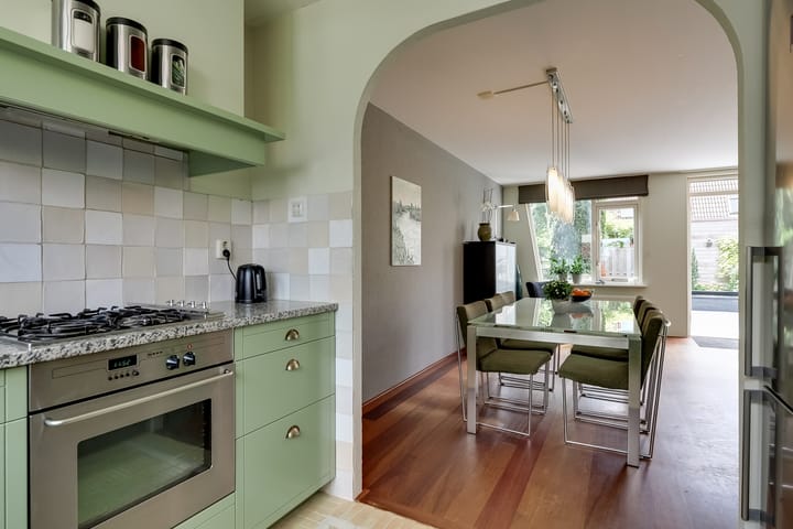 Photo 5 of Robert Stolzhof 41