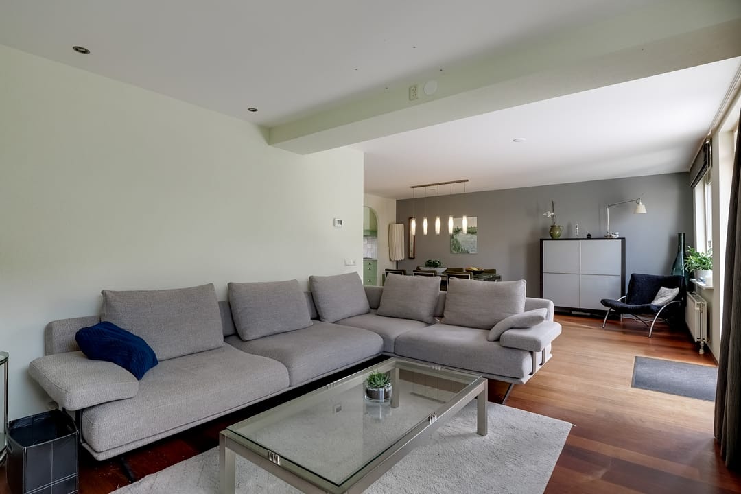 Photo 13 of Robert Stolzhof 41