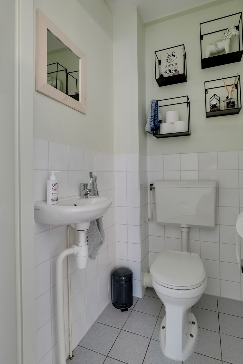 Photo 16 of Robert Stolzhof 41