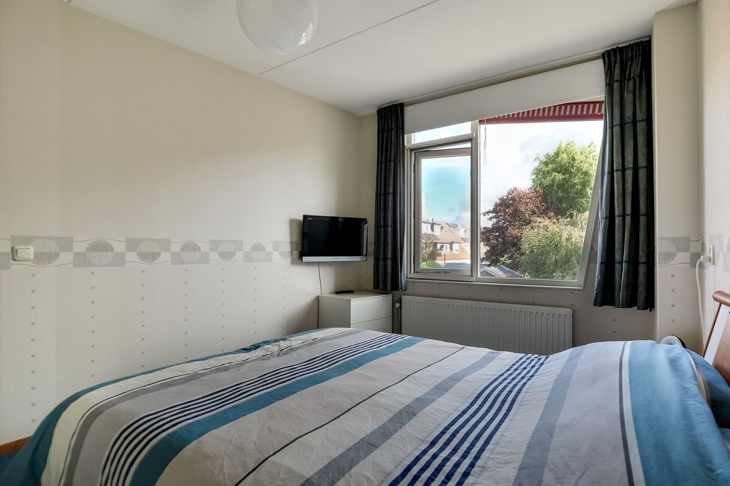 Photo 29 of Robert Stolzhof 41