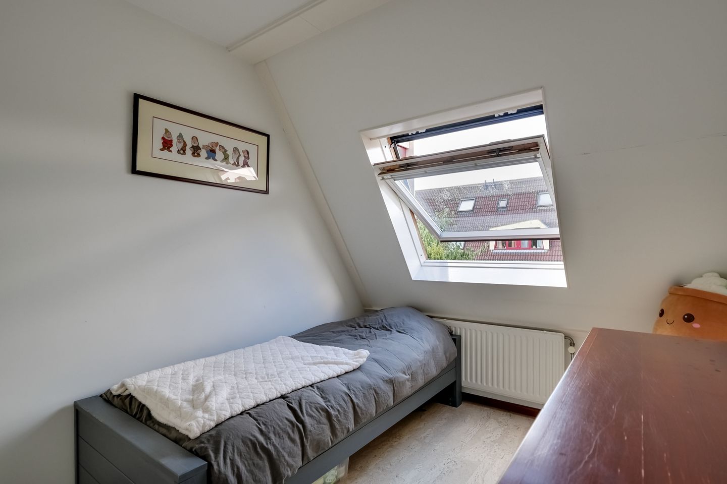 Photo 34 of Robert Stolzhof 41