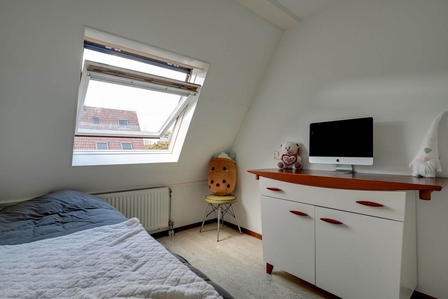 Photo 35 of Robert Stolzhof 41