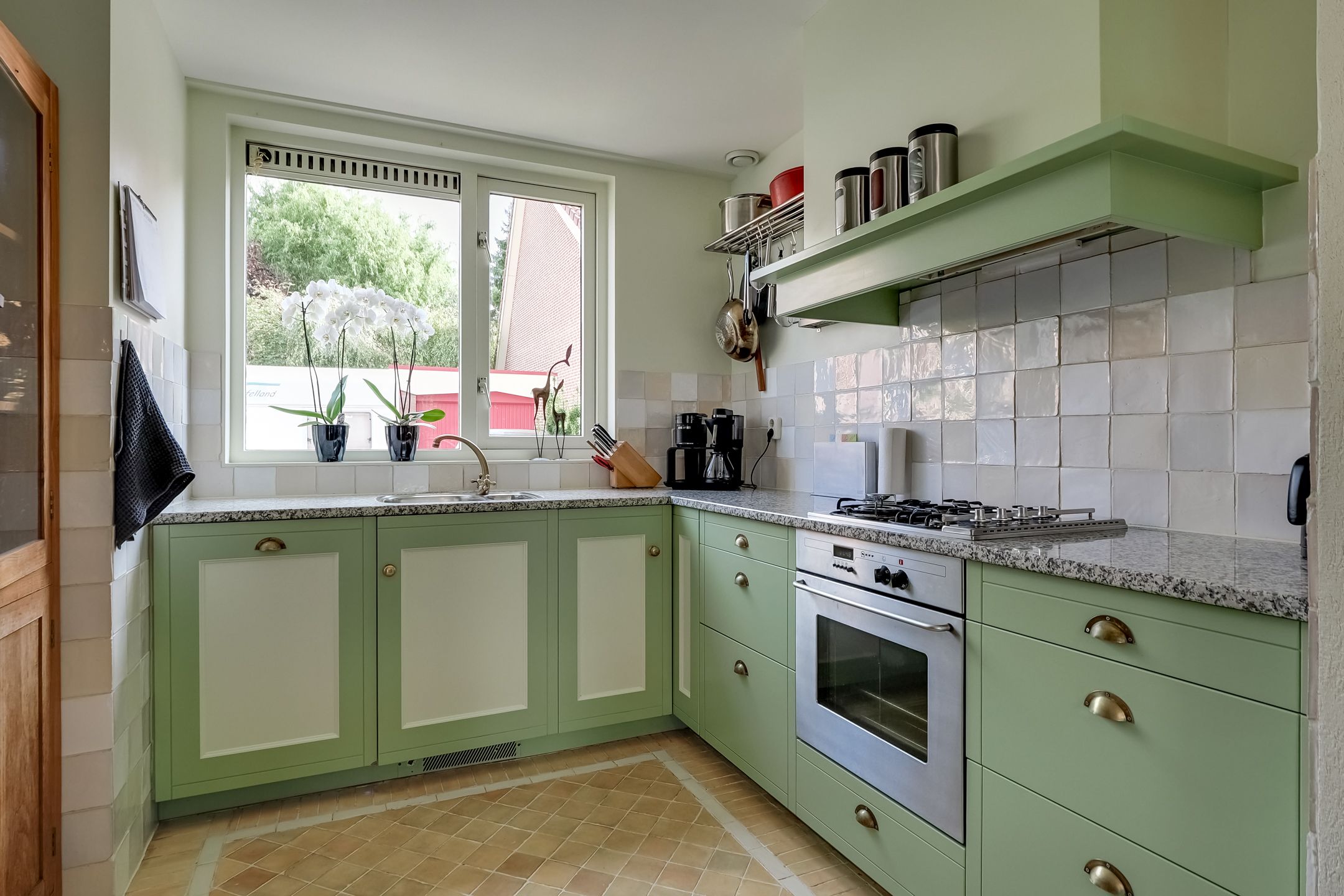 Photo 6 of Robert Stolzhof 41