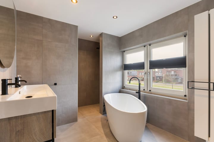 Foto 24 van Bouwmeesterstraat 18