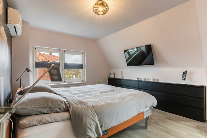 Foto 21 van Bouwmeesterstraat 18