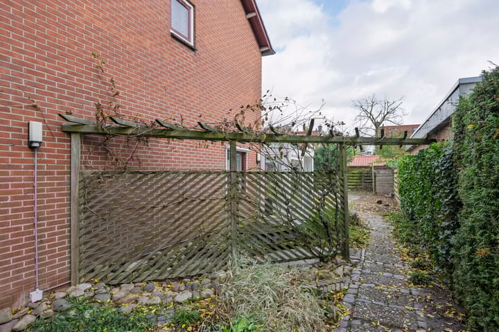 Photo 6 of Troelstralaan 38