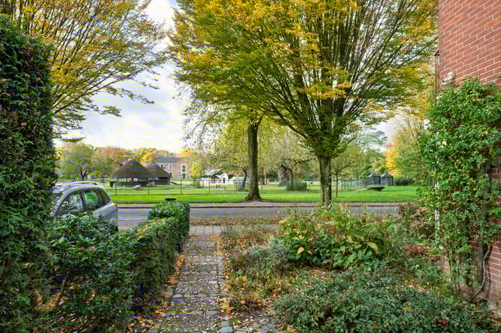 Photo 8 of Troelstralaan 38