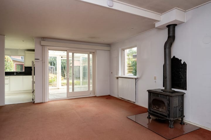 Photo 16 of Troelstralaan 38