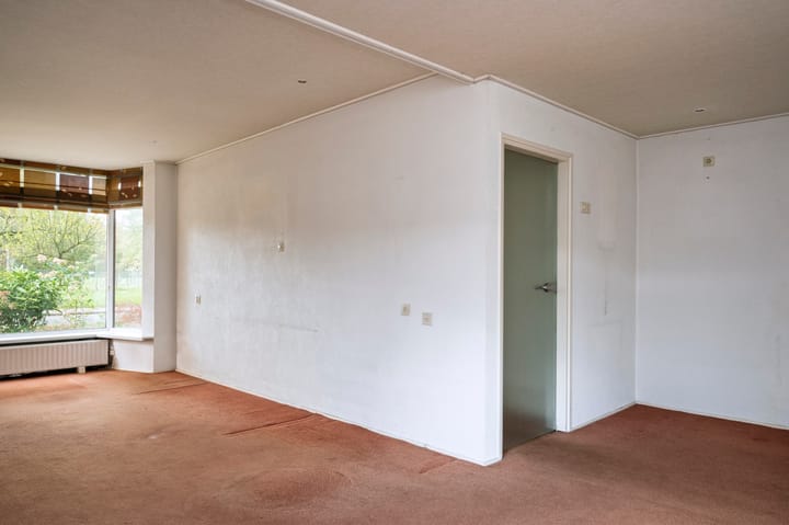 Photo 17 of Troelstralaan 38