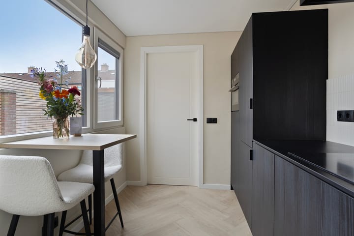 Foto 10 van Bilderdijklaan 36