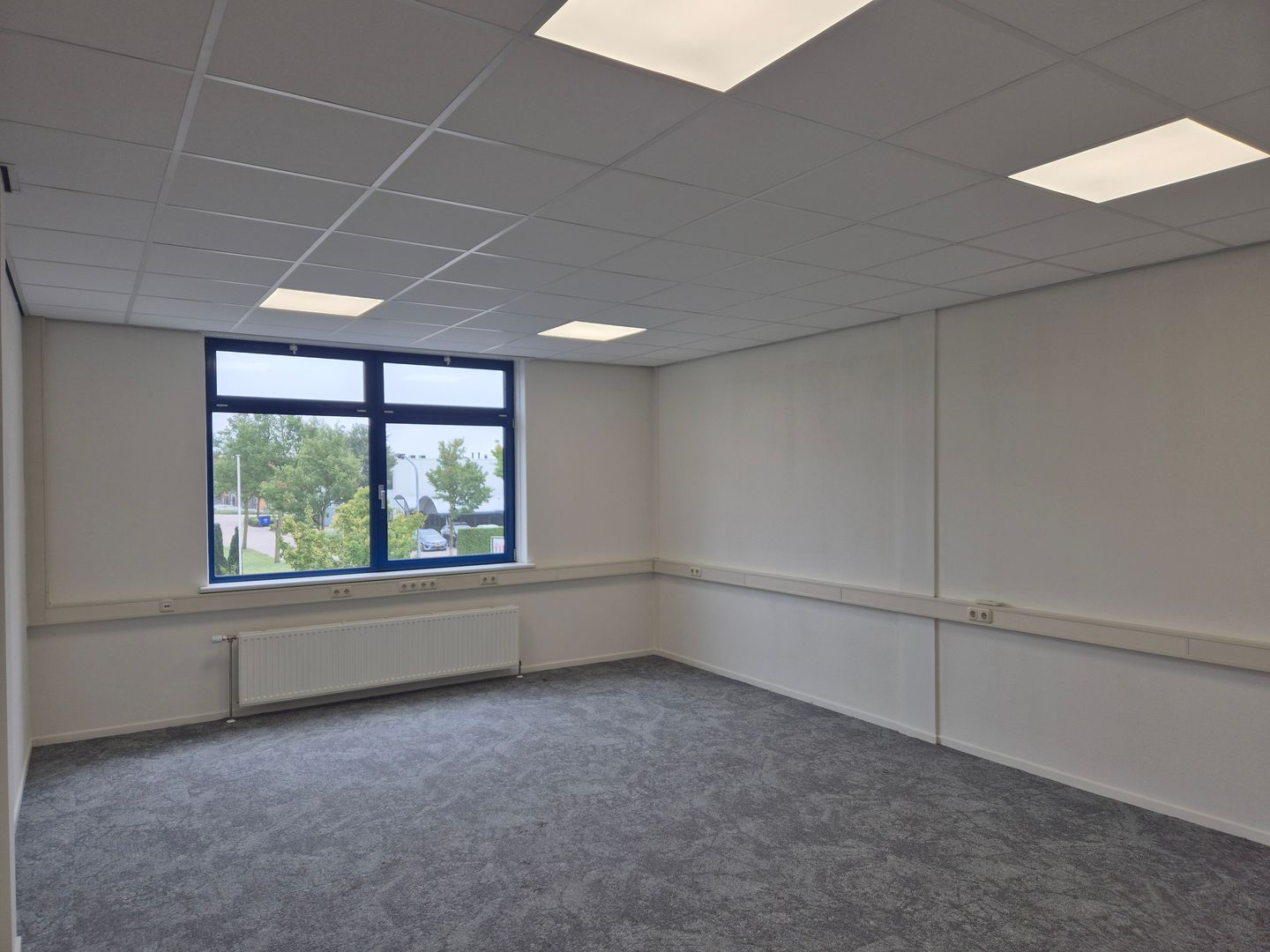 Bekijk foto 2 van Engelenburgstraat 23