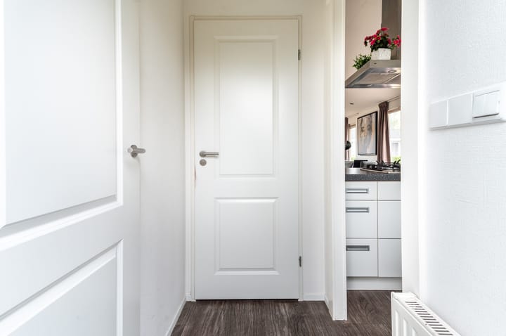 Photo 10 of Zuiderweg 2-R202