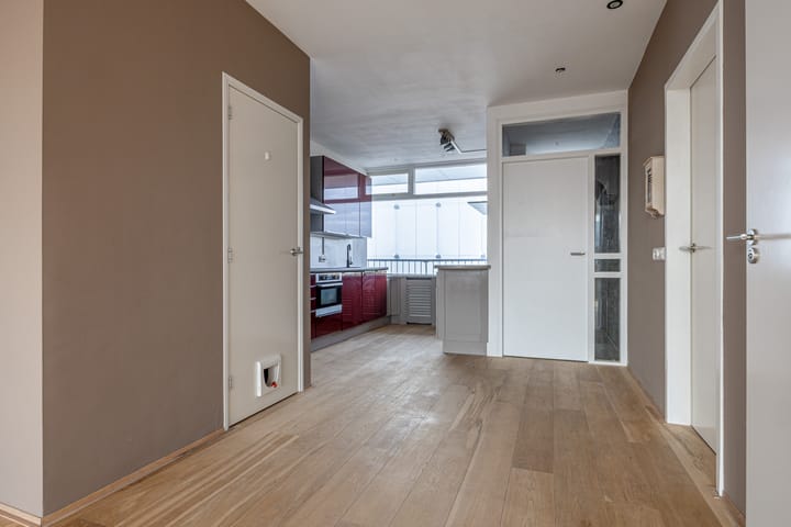 Photo 7 of Jan Ligthartstraat 319