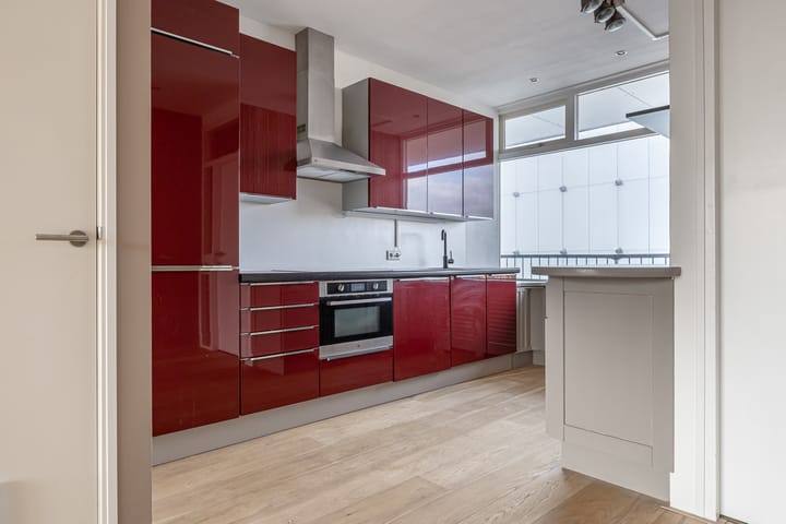 Photo 8 of Jan Ligthartstraat 319