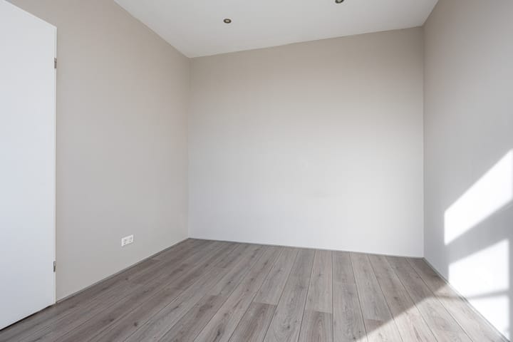 Photo 14 of Jan Ligthartstraat 319