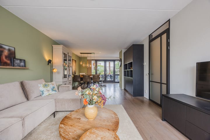 Photo 8 of Eeuwsel 5