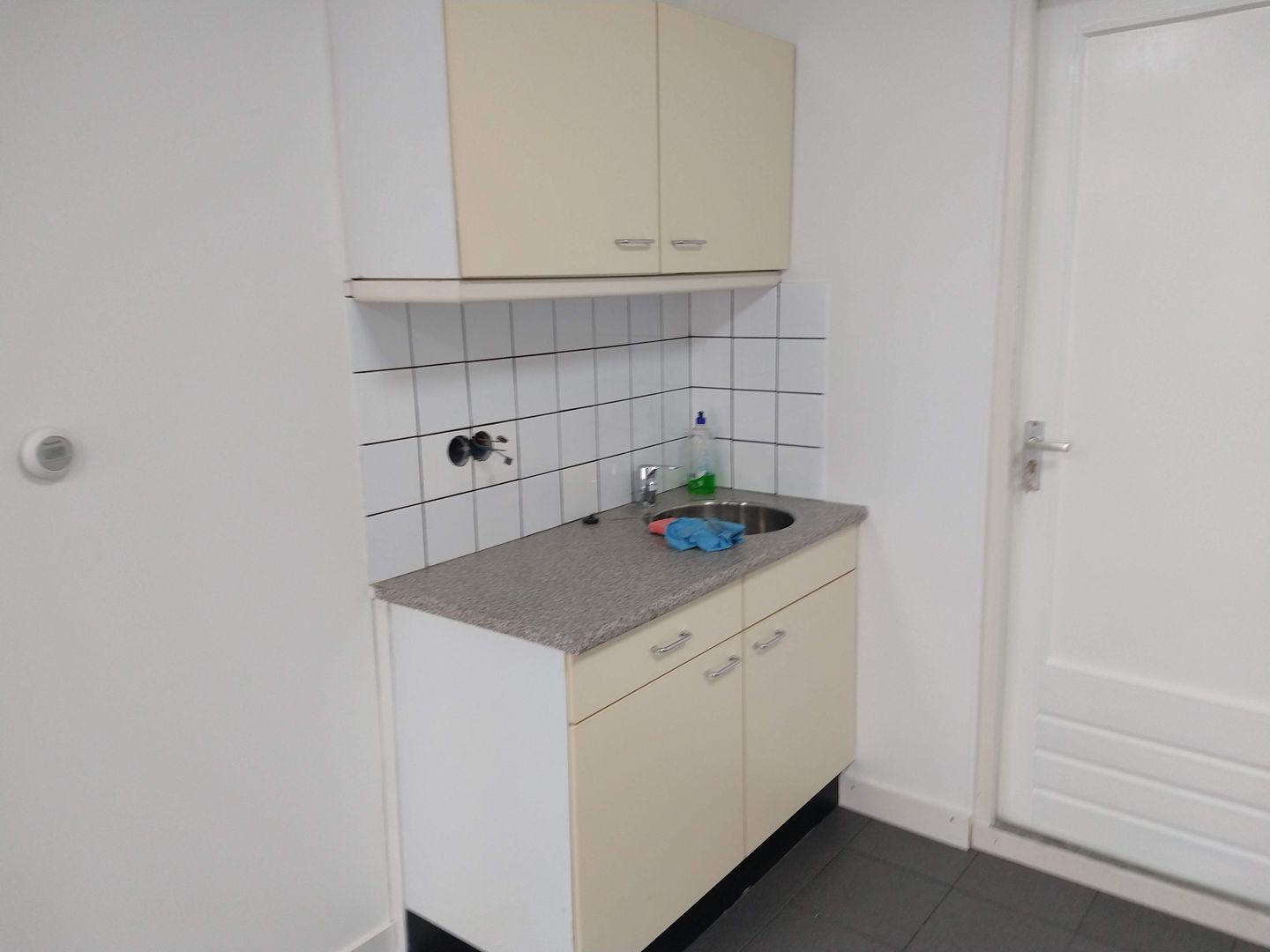 View photo 4 of Grotestraat 243-A