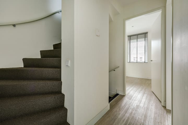 Foto 16 van Hazelegerstraat 14