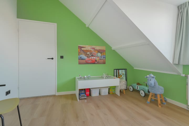 Photo 52 of Herikaard 23