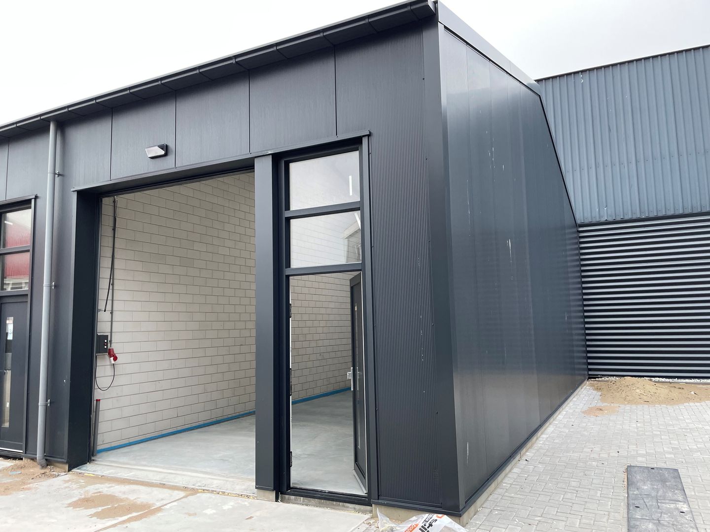 View photo 2 of Ampèrestraat 3-L