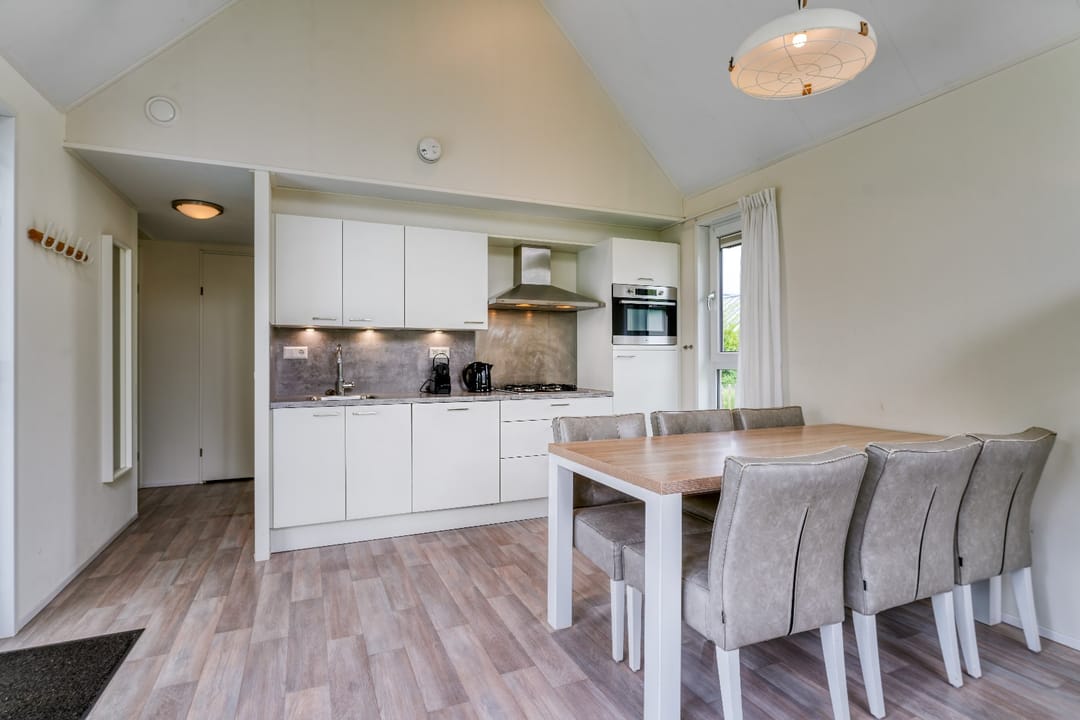 Photo 8 of Zeedijk 24-197