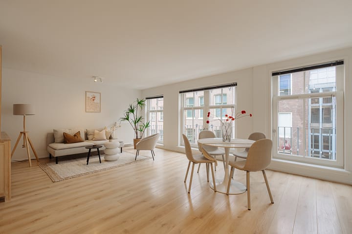 Photo 3 of Bloemstraat 125-C