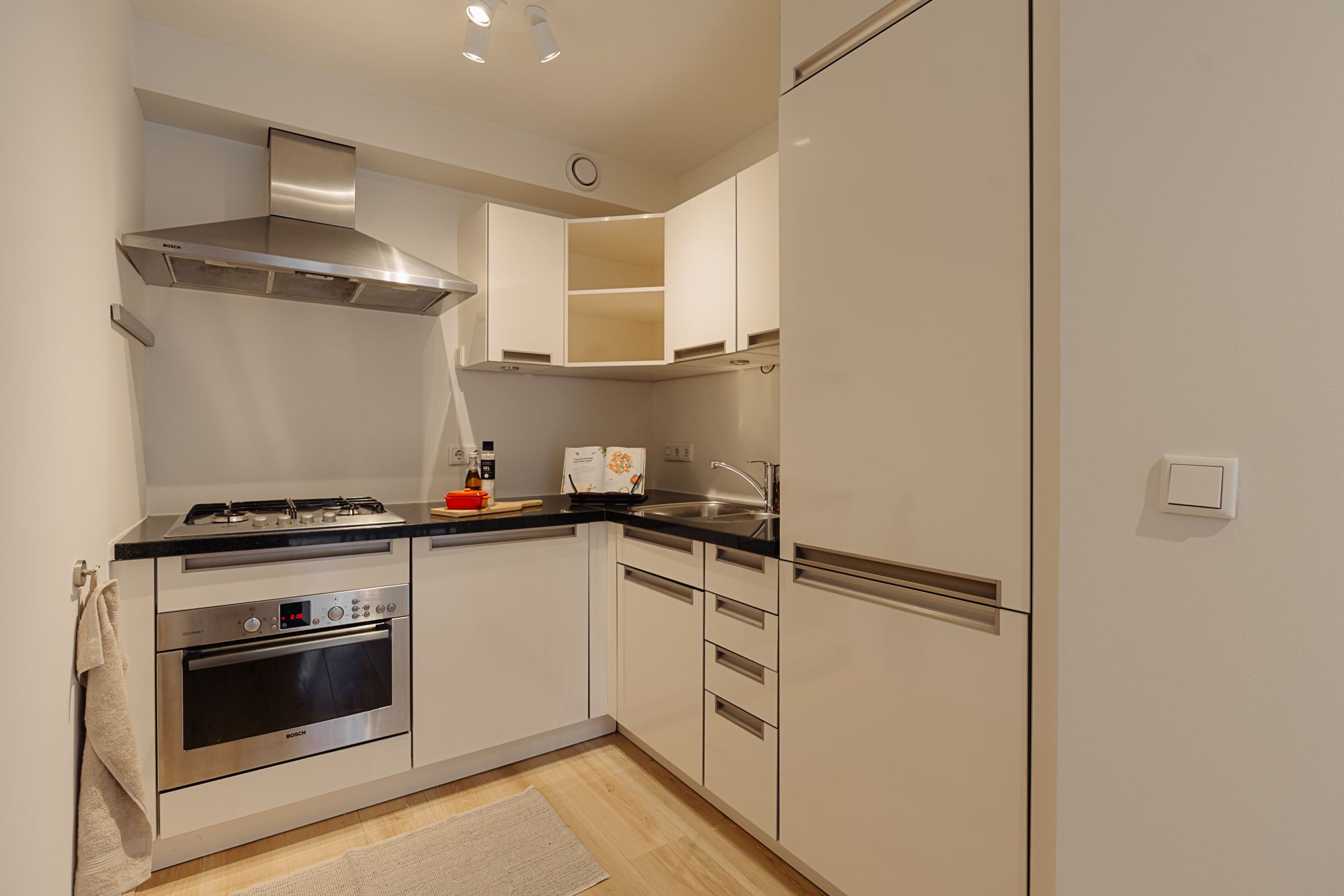 Foto 12 van Bloemstraat 125-C