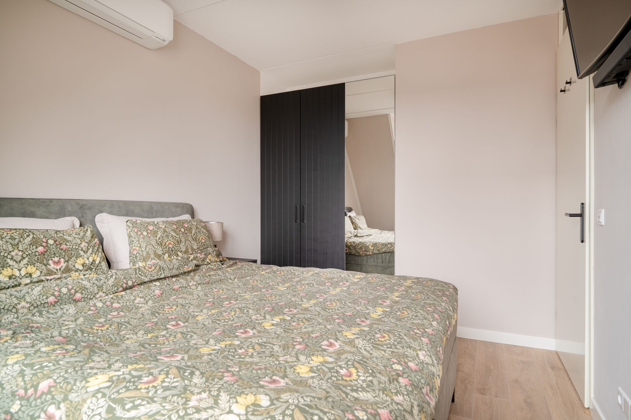 Foto 15 van Vliegenzwam 45