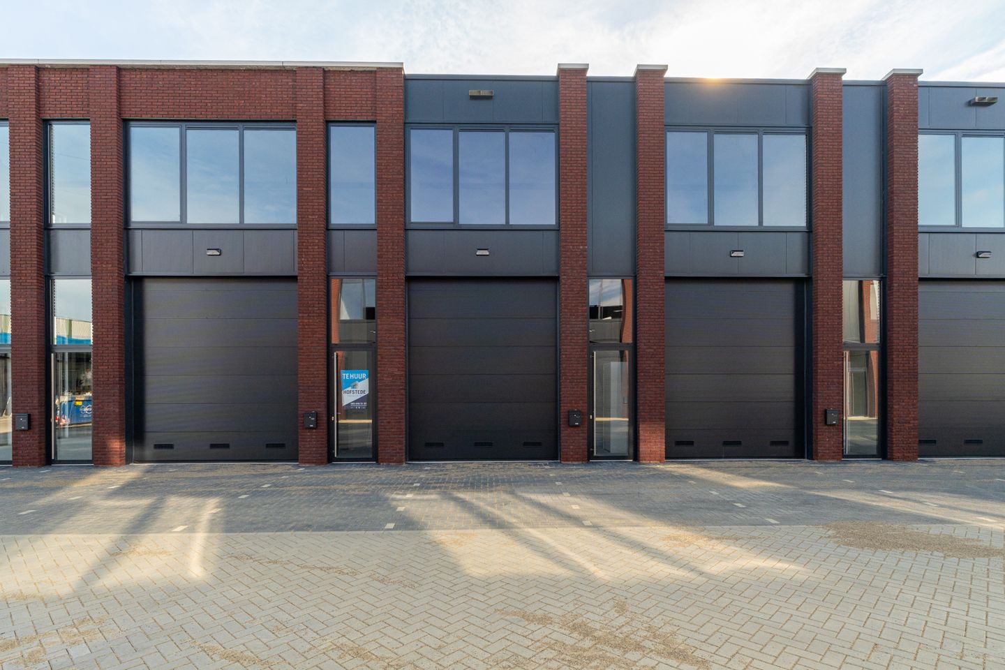 Bekijk foto 1 van Industrieweg 14-a