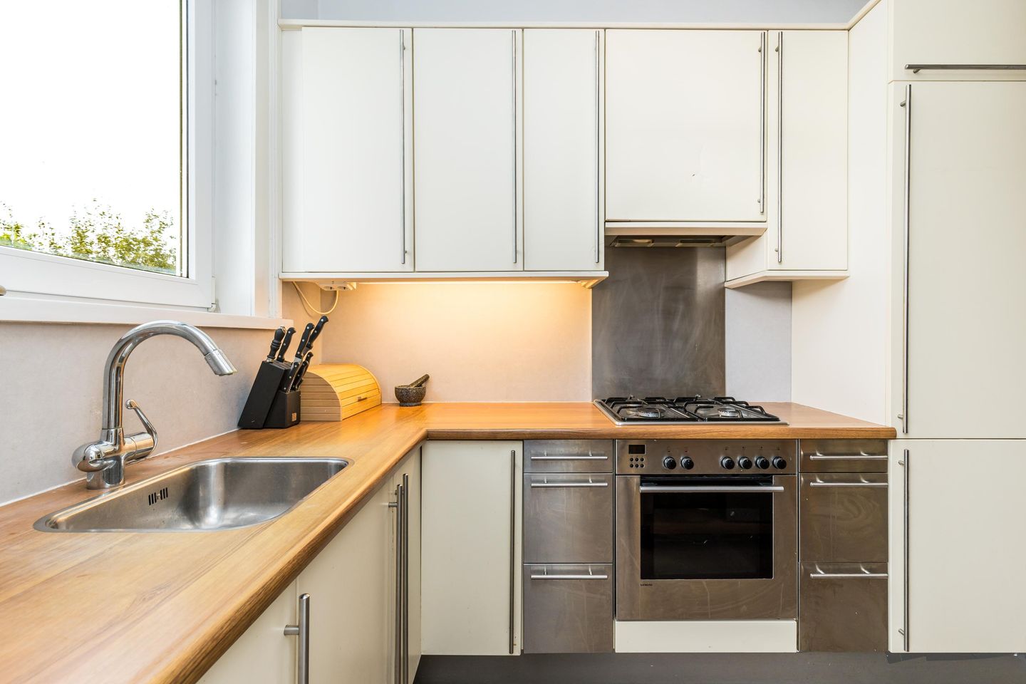 Foto 20 van Burgemeester Knappertlaan 217-B