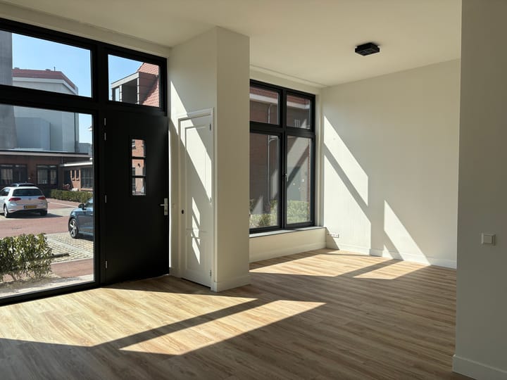 Photo 2 of Noorderlaan 5-C