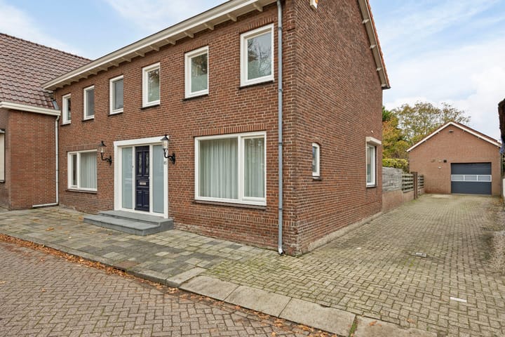 Photo 2 of Voorstraat 85