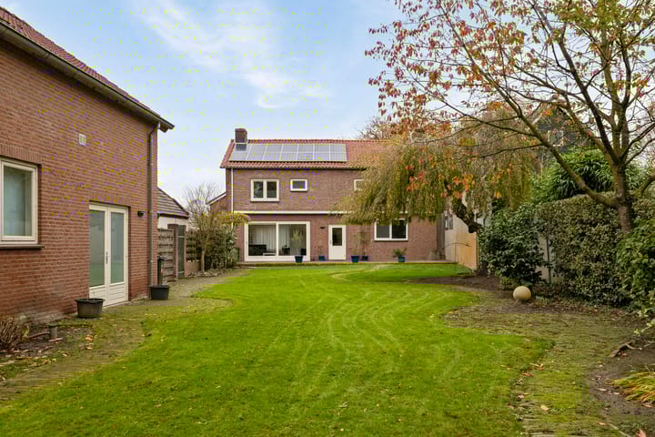 Photo 6 of Voorstraat 85