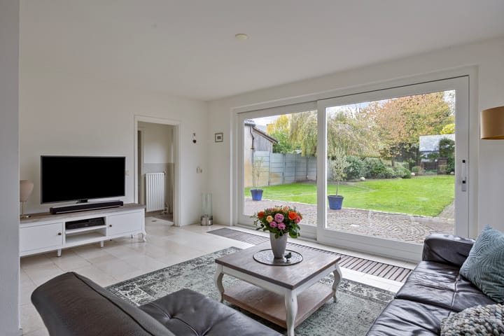 Photo 12 of Voorstraat 85