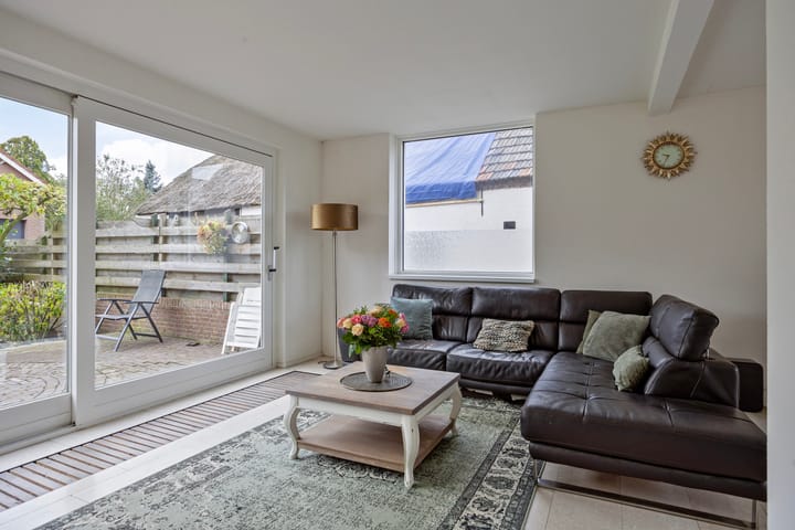 Photo 16 of Voorstraat 85