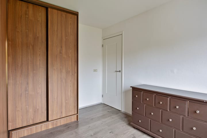 Photo 36 of Voorstraat 85