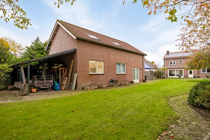 Photo 43 of Voorstraat 85