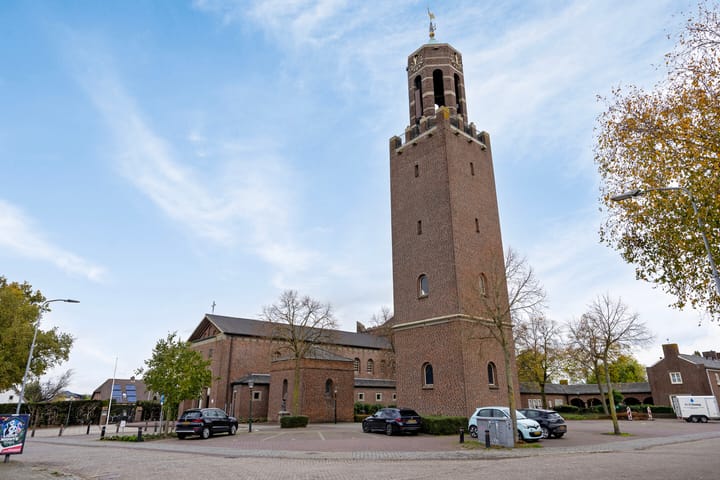 Photo 63 of Voorstraat 85