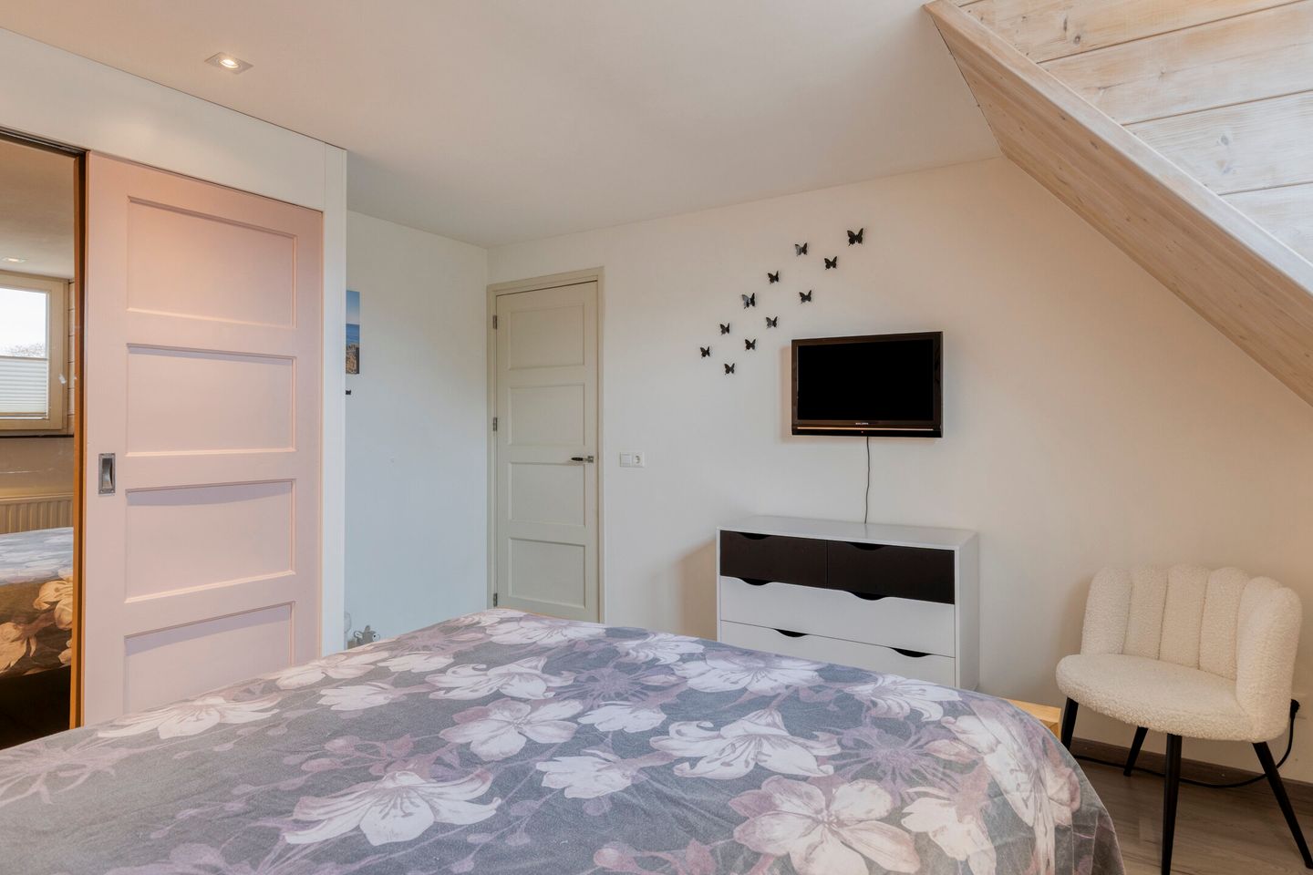 Photo 20 of Nusseleinstraat 7