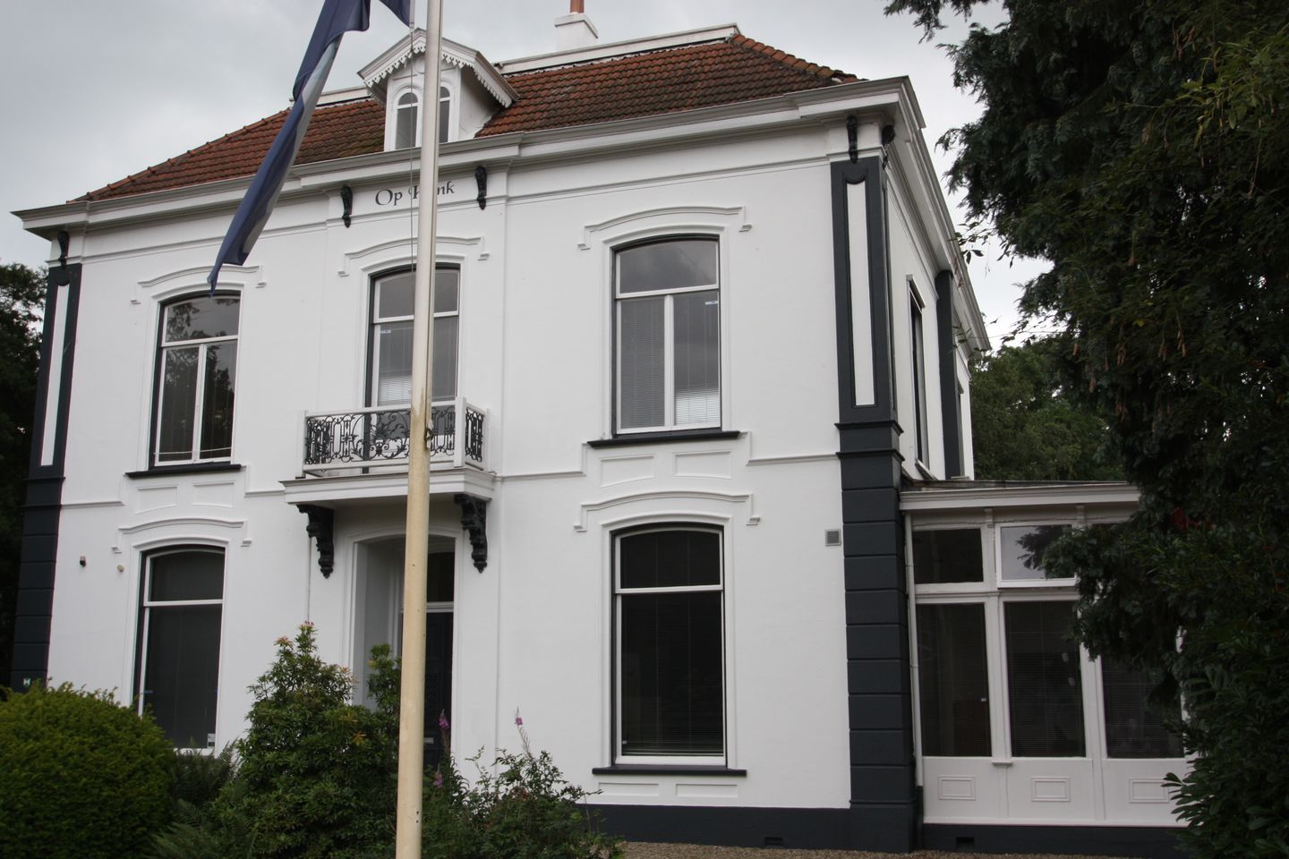 Bekijk foto 1 van Kastanjelaan 14-a